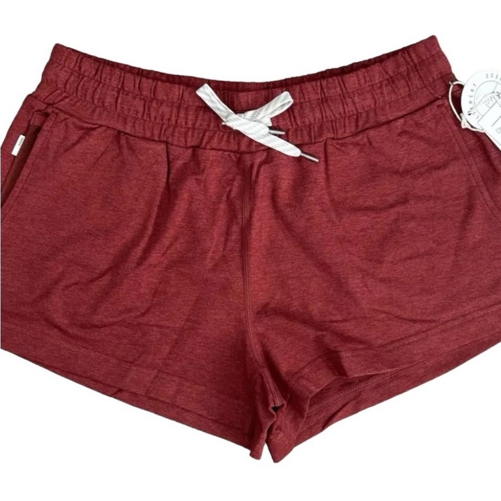 Vuori Halo Performance short NWT